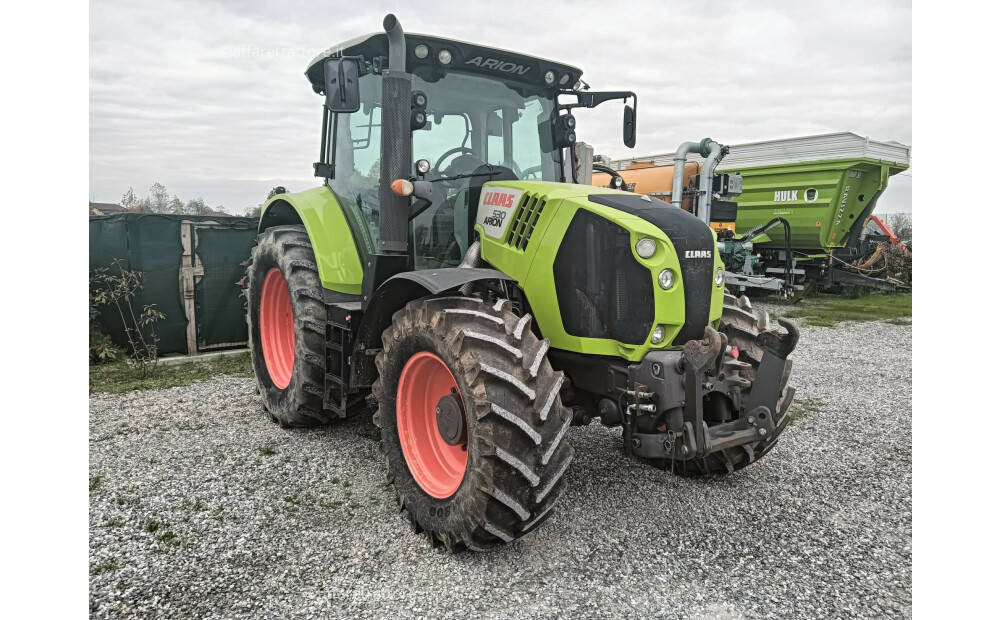 Claas ARION 530 Usado - 1