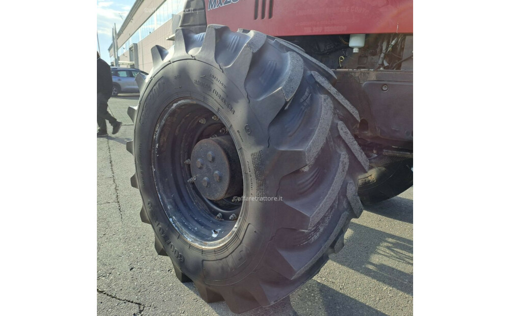 Case IH MAGNUM MX 285 Usado - 8