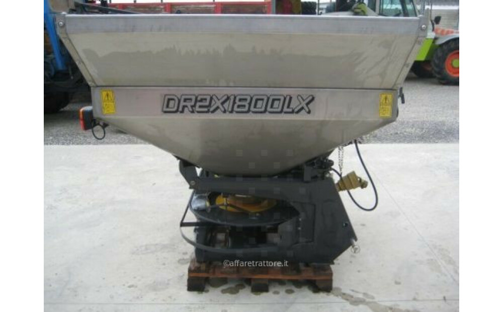 CEA Agrimix DR2X1800LX Usado - 4