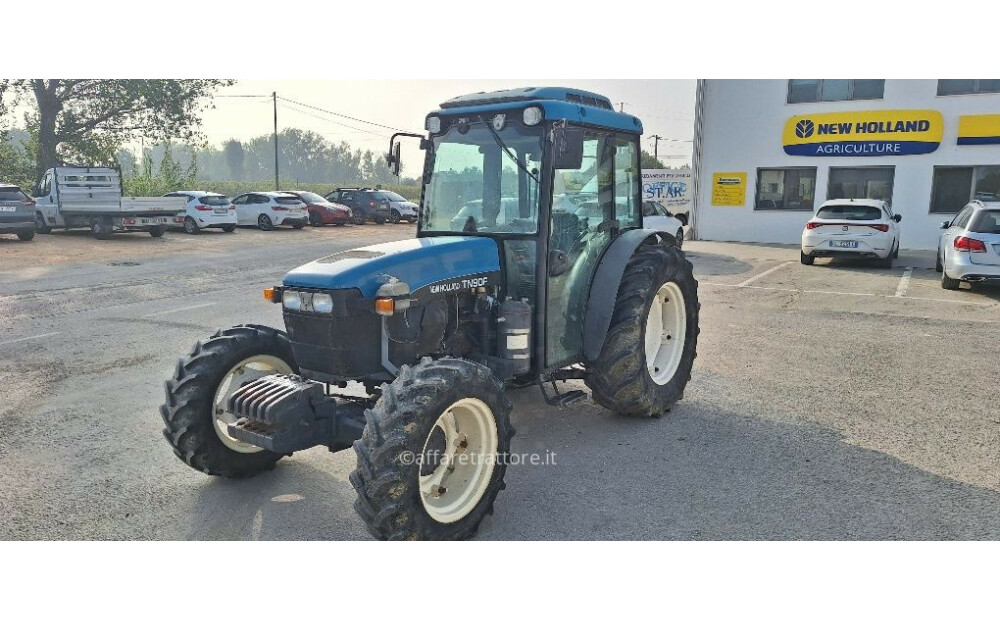 New Holland TN90F Usado - 2