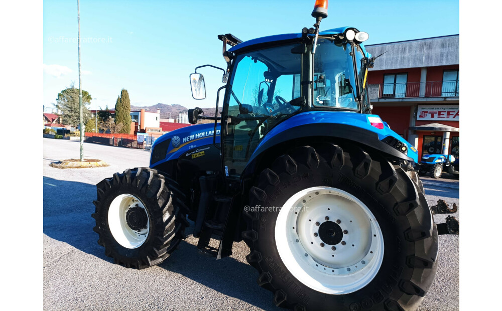 New Holland T5 . 115 Electro Command Usato - 12