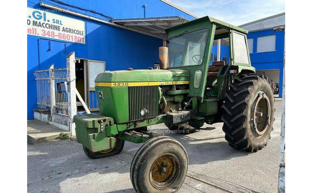 John Deere 4230 Usado - 1