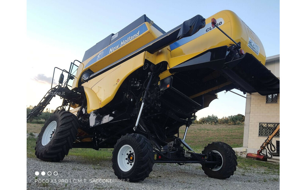 New Holland CL 560 4WD Usato - 5