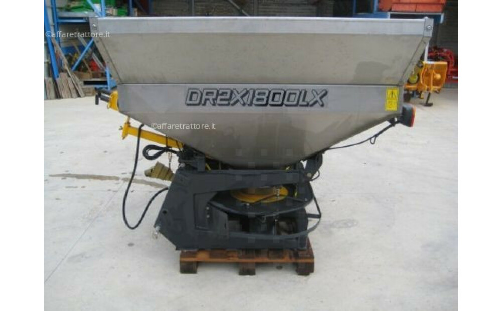 CEA Agrimix DR2X1800LX Usado - 8