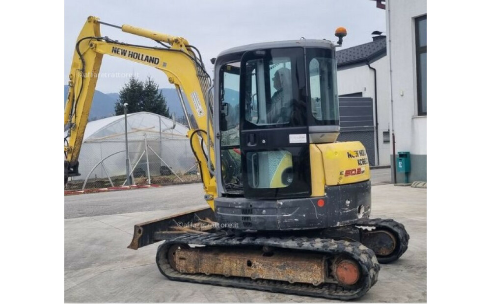 New Holland E 50 2C Usado - 3