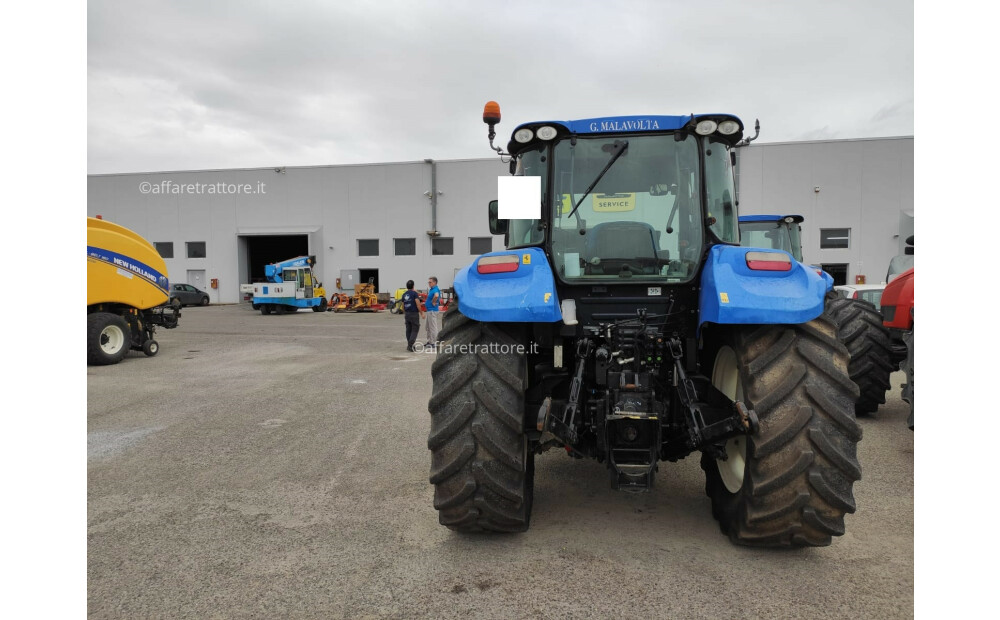 Tractor New Holland T5 105 usado - 3