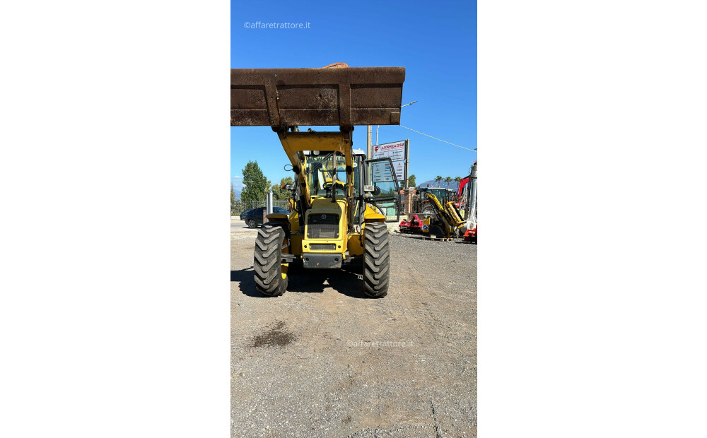 NEW HOLLAND B115-4PS Usado - 6