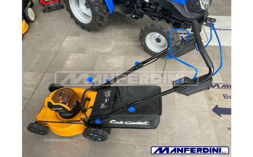 Tractor cortacésped Cubcadet LM5 E 51R Nuevo - 6