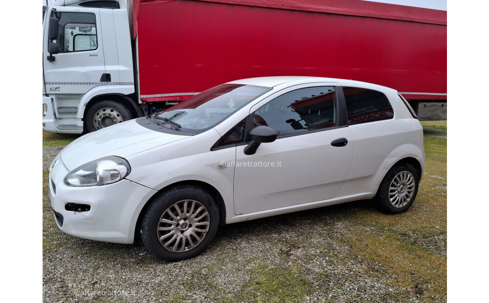 FIAT PUNTO VAN Usado - 2