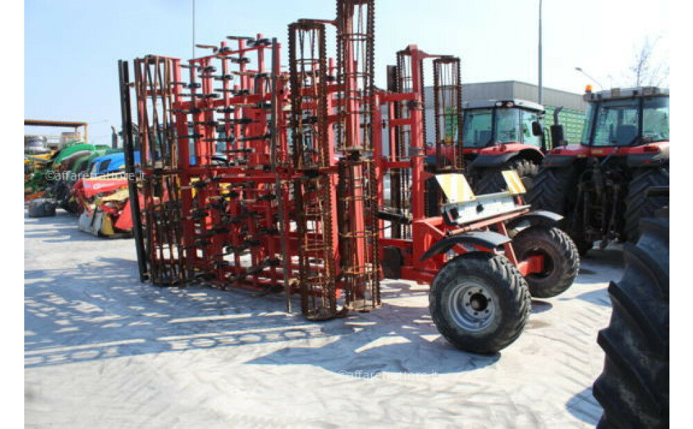 Agrimec DOMINATOR SERIE 6000 Usado - 3