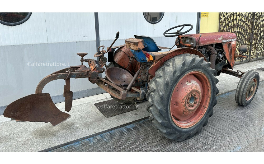 Mismo tractor DA30 - 32 CV - 5