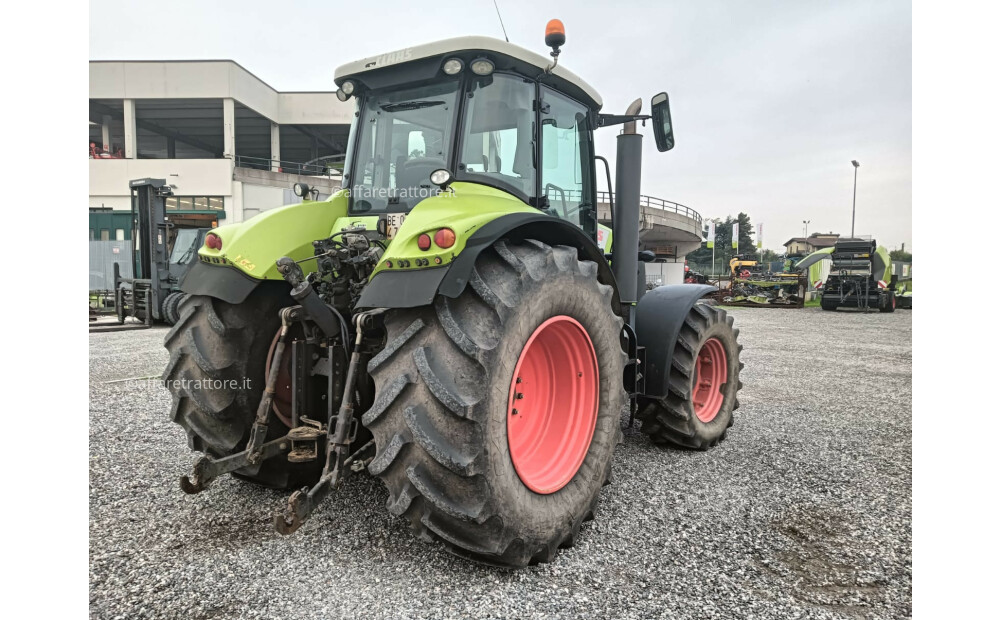 Claas AXION 820 Usado - 13