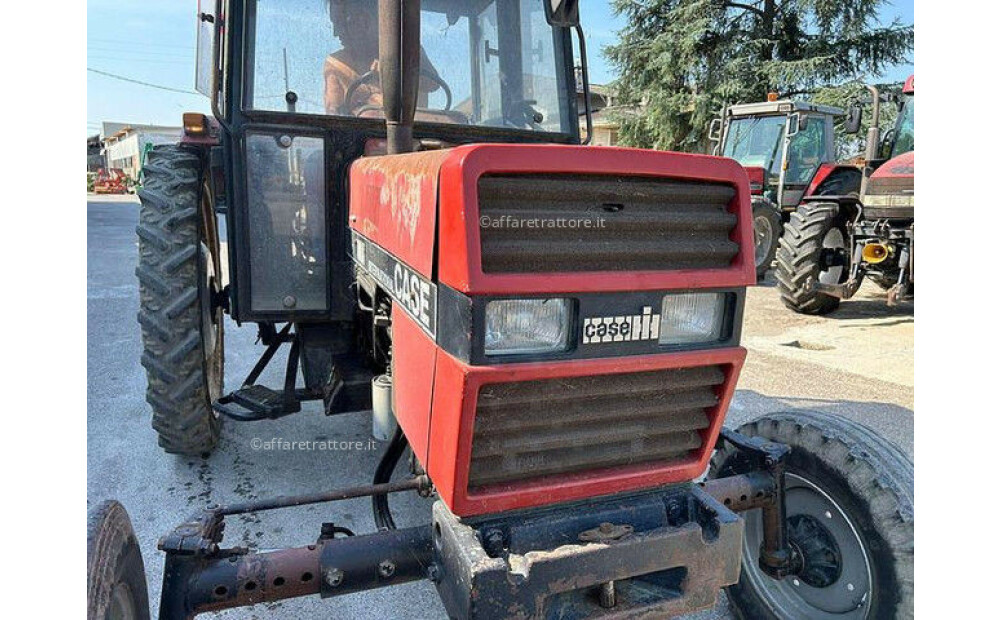 Case-Ih 733 Usado - 10