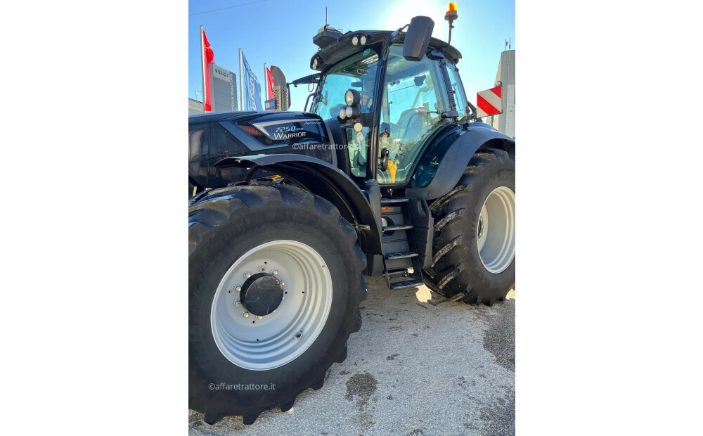 Deutz-Fahr AGROTRON TTV 7250 Usado - 3