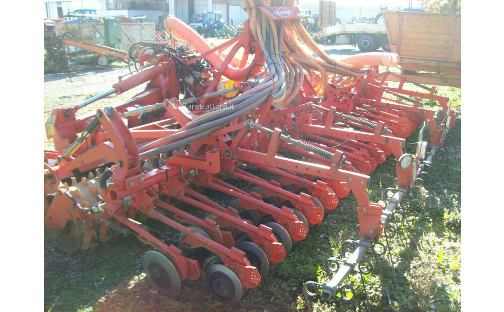 Kuhn VENTA TF 702 + Kuhn HR 5003 DR Usado - 4