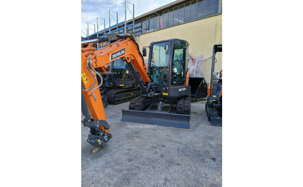 DEVELON DX 50Z-7 Nuevo - 5