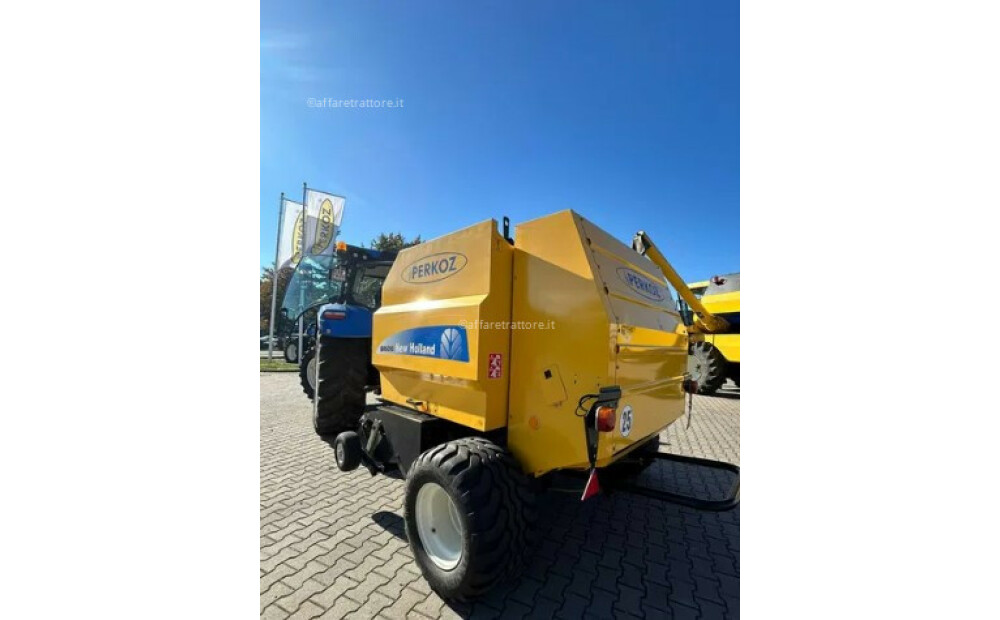 New Holland BR6090 Usado - 3