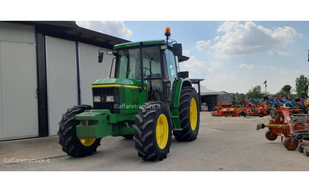 John Deere 6010 Usado - 1