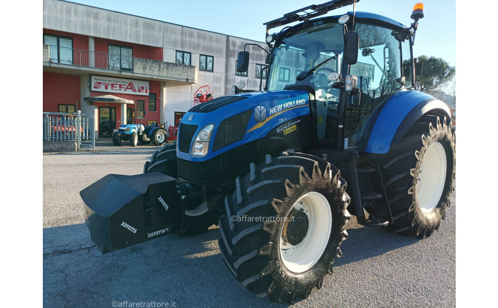 New Holland T5 . 115 Electro Command Usato - 4