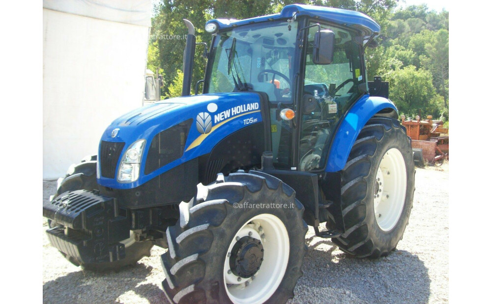 New Holland td5.85 Usado - 1