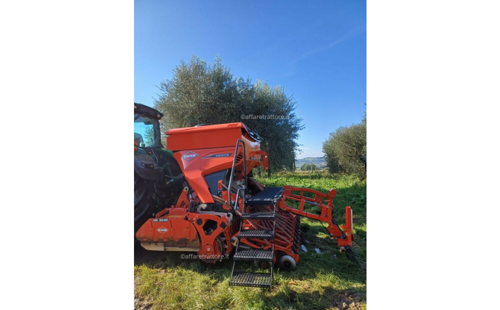 Kuhn VENTA + Kuhn HR3040 Usado - 2