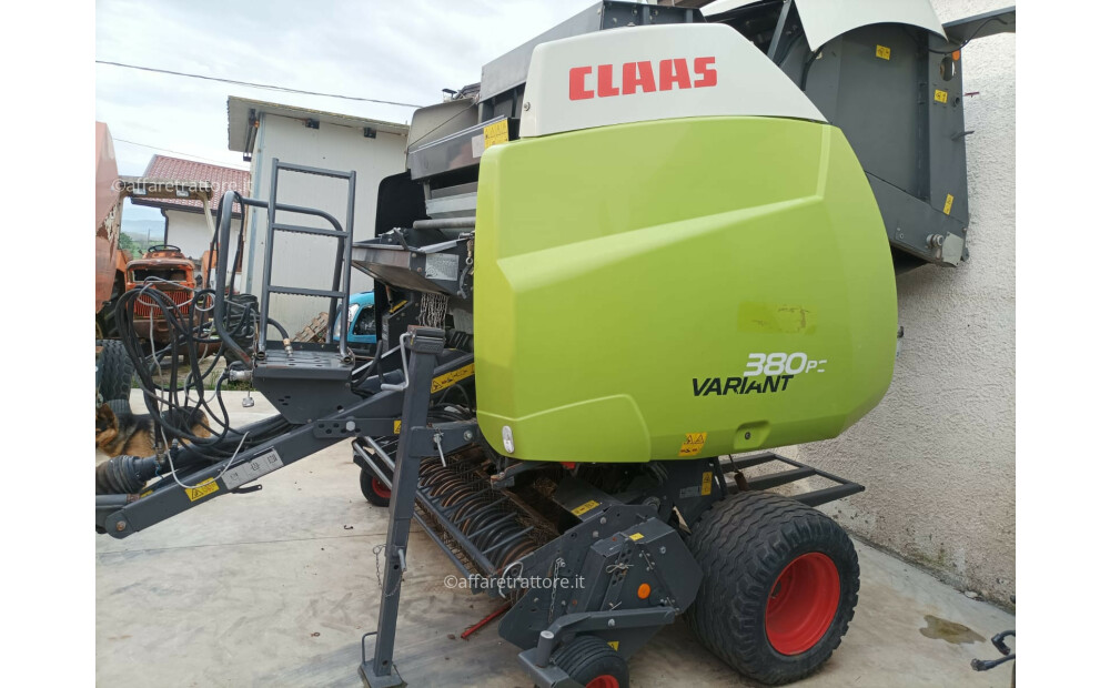 Claas Variant 380 RC Usado - 2