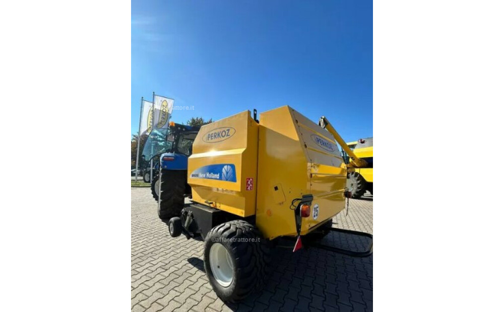 New Holland BR6090 Usado - 1