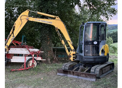 New Holland E50D Usado