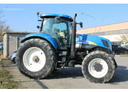 New Holland T7030 Usado