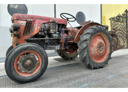 Mismo tractor DA30 - 32 CV