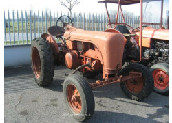 TRACTOR AGRÍCOLA VINTAGE OTO R25